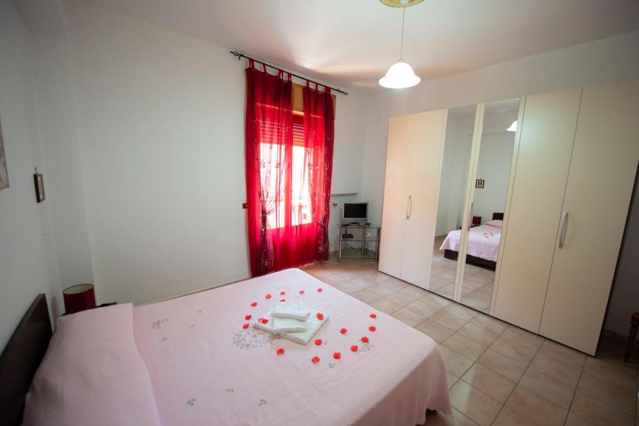 Olimpo Appartament'S Apartamento Parghelia Exterior foto